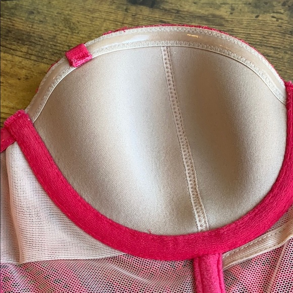 Victoria’s Secret Corset - Picture 6 of 8